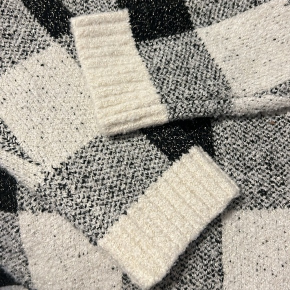 Cat & Jack Sweater *like new* - Picture 4 of 5